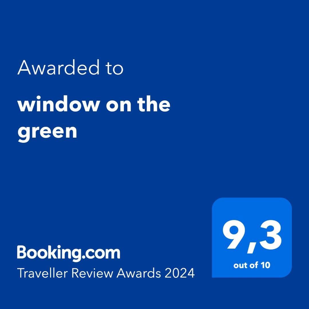 Window On The Green Поскьяво Экстерьер фото